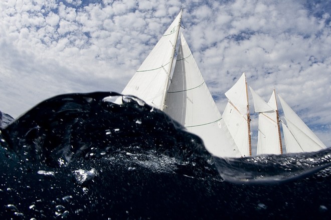 IKRA - 12 MJI and ELENA - GOELETTE AURIQUE - Les Voiles de Saint-Tropez ©  Rolex / Carlo Borlenghi http://www.carloborlenghi.net